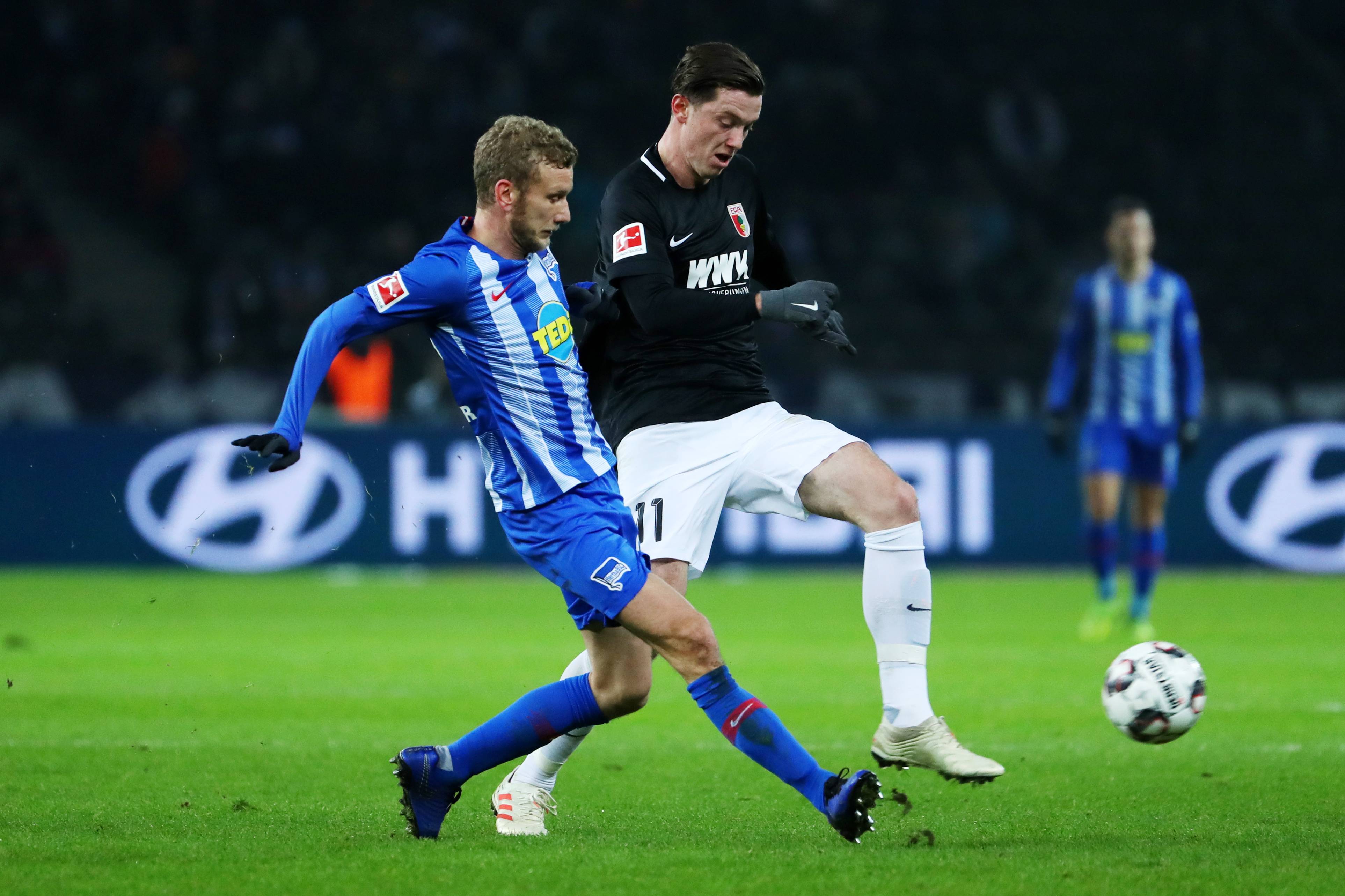 包含巴塞罗那围绕德甲篮板制胜多特蒙德迎荷甲关键赛，连对手都承认：比利亚雷亚尔防线松动备战英超的词条九游游戏下载平台